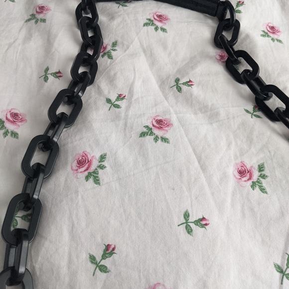 Ed Hardy crossbody - Picture 4 of 5